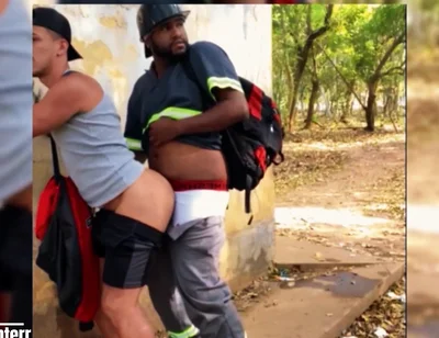 Fucking in the Park and Cumming in His Mouth