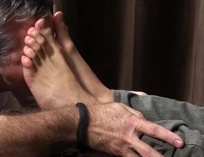 Bearded Stud Tino Gets Foot Worshiped