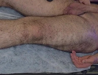 Oiled up and Open - Professional Masseur Gives Client the Full Service
