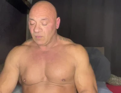 Mr Guru Naked Wank Solo Bodybuilder Daddy