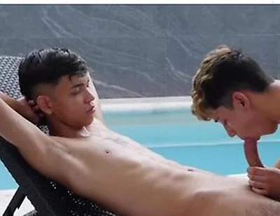 Ricky Montes Blows Slim Rich Huge Dick After Steamy Massage