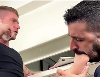 College Jock Colt Spence Finishes Homework While Getting Worshiped By Nick Charms