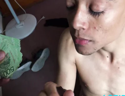 Cash-strapped Cutie Takes A Ride
