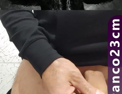 Peeing and Clapping with a Stick