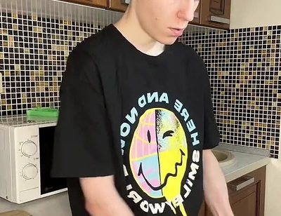 Young Twink's Gushing Cum Delight