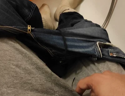 Dirty Pig Hammer on It, Pissing and Socks Toilet