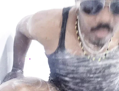 I Wash My Body in the Bath 5