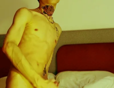 I Stayed at the Hotel and Decided to Masturbate Until My Straight Friend Came Back.