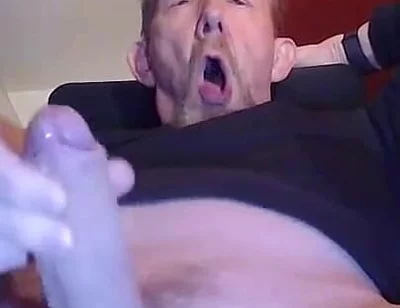 Bennyk72 Huge Masturbation Cumshot After Abstinence