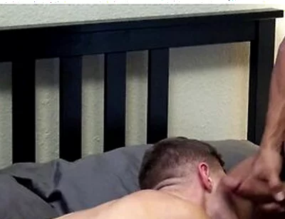 Dominant Hunk Breeds Obedient Twink - Jax Thirio