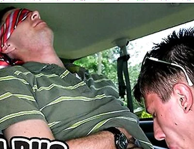 Sammy Highview Gets His Cock Swallowed By Cute Guy Shane Jacobs