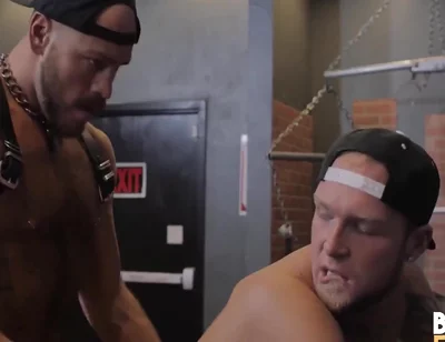 Muscle Bear Fucked By With Sebastian Sax And Parker Logan