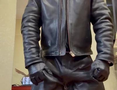 Leather Cop Kinkysirius in Full Leather Staged a Leather Striptease