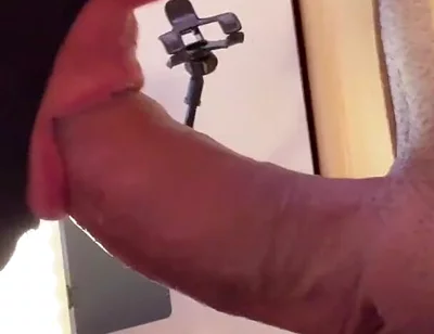 Xl Cock at the Gloryhole: Hot Cumshot Straight to the Mouth!