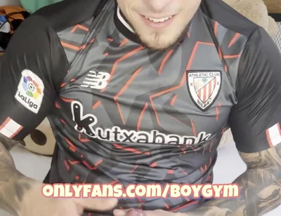 Football Player No Hands Cum