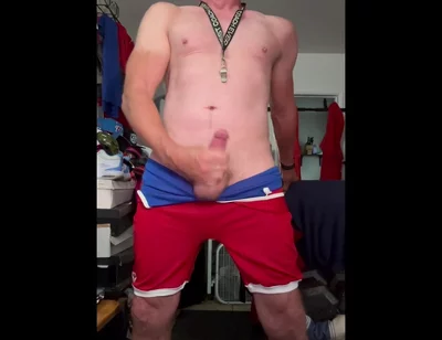 Jockdad87 Shoots a Load in His Wrestling Singlet