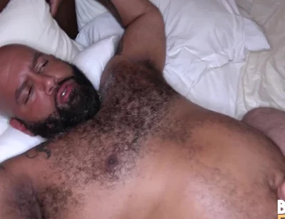 Tattooed Brooklyn Bear Fucked By - Black Sam And Sam Black