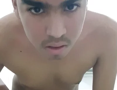 Good Sexy Man Jerks off in the Restroom