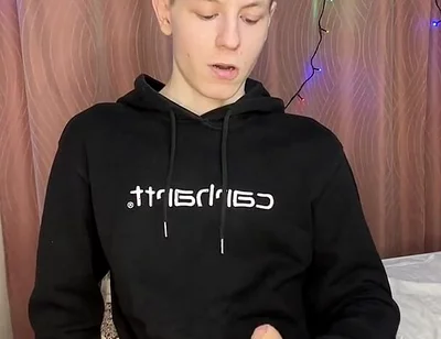 Twink Prostate Tingles During Intense Solo Hand Pump