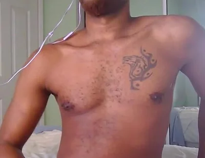 Kennie Jai Shows off on Cam